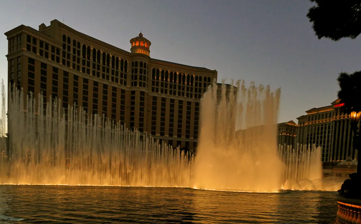 Bellagio — foto canônica via Wikimedia Commons