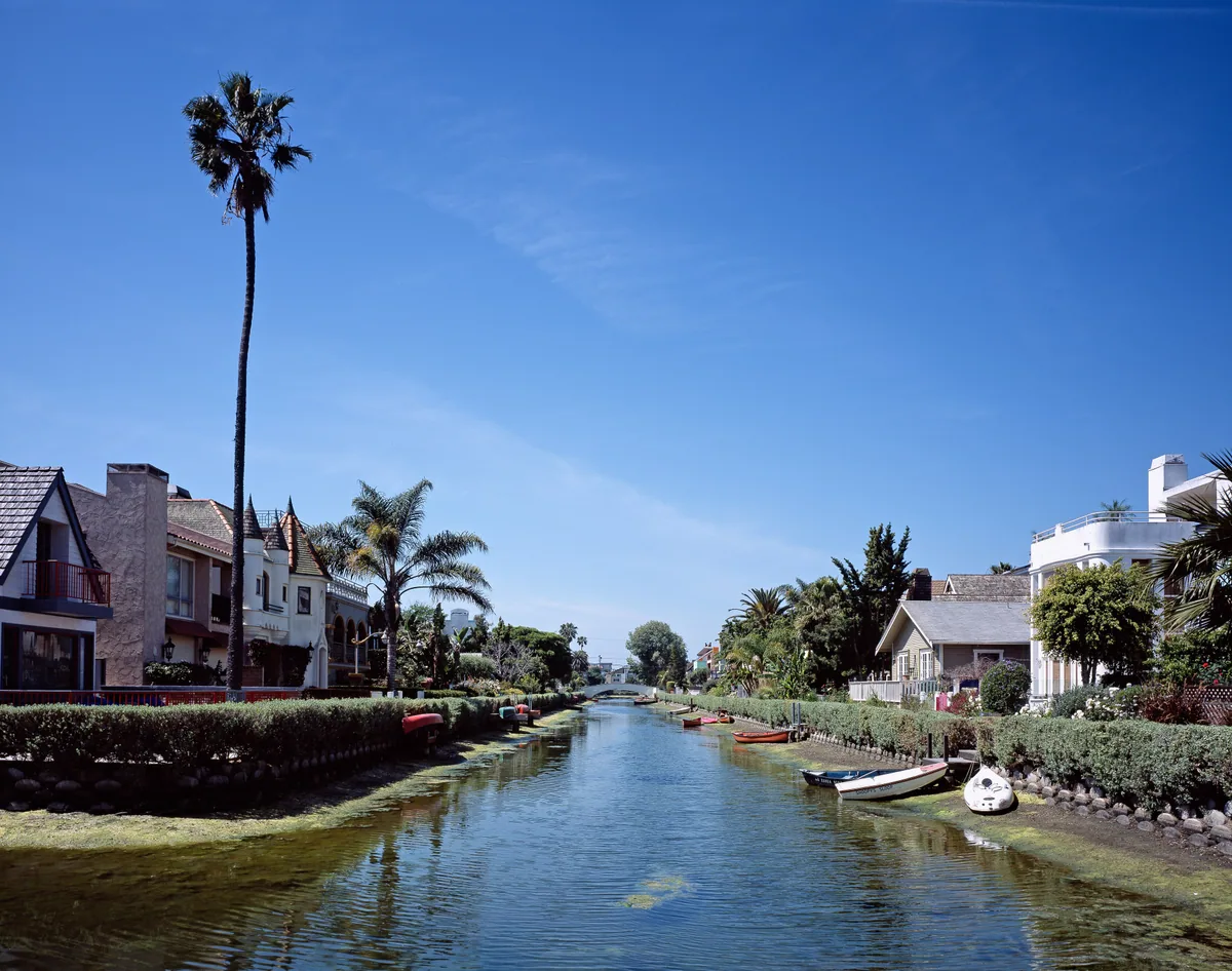 Canais de Venice — foto canônica via Wikimedia Commons